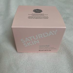 Saturday skin waterfall glacier water cream